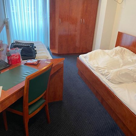 Hotel Merkenich Köln Eksteriør bilde