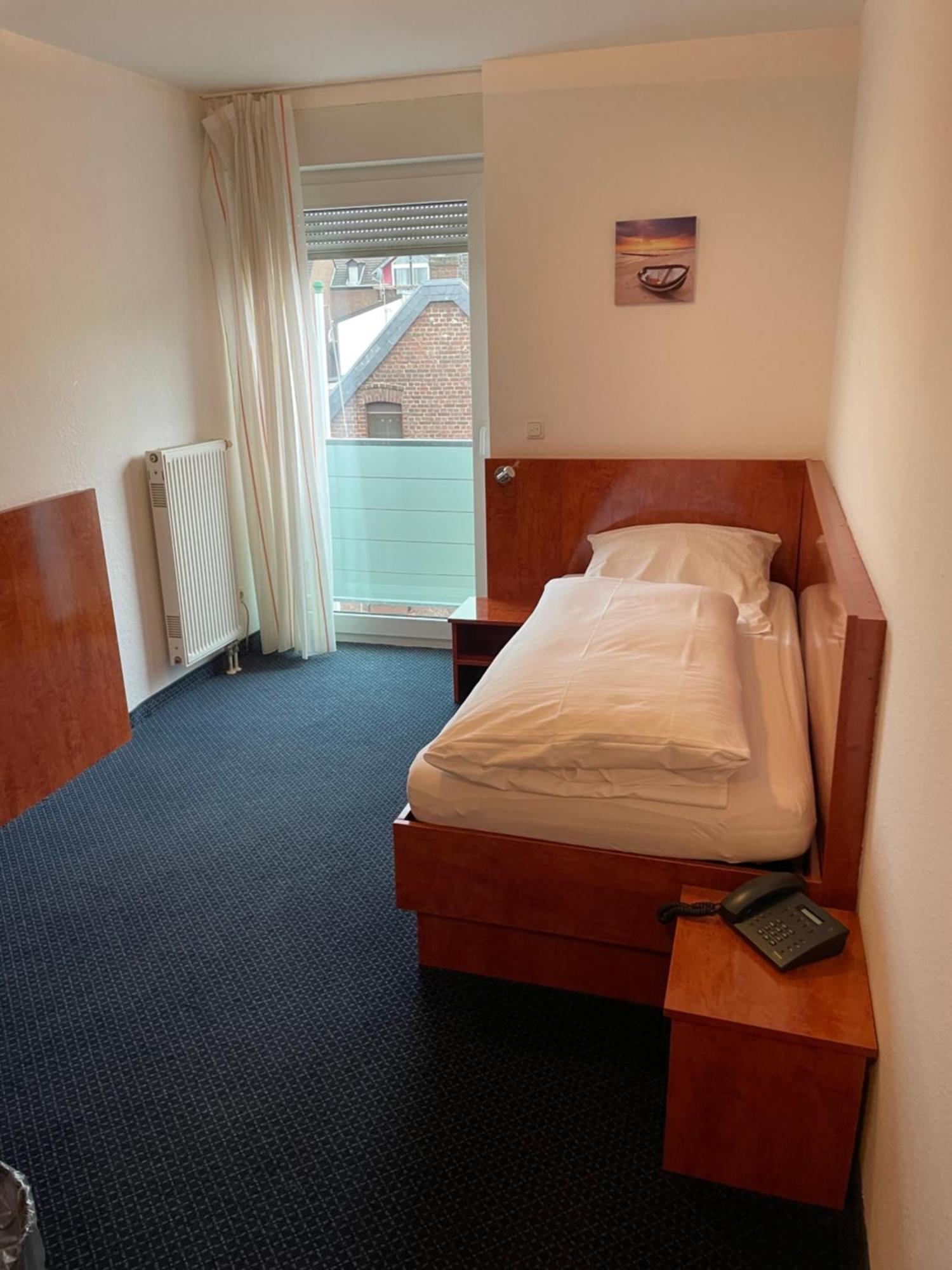 Hotel Merkenich Köln Eksteriør bilde