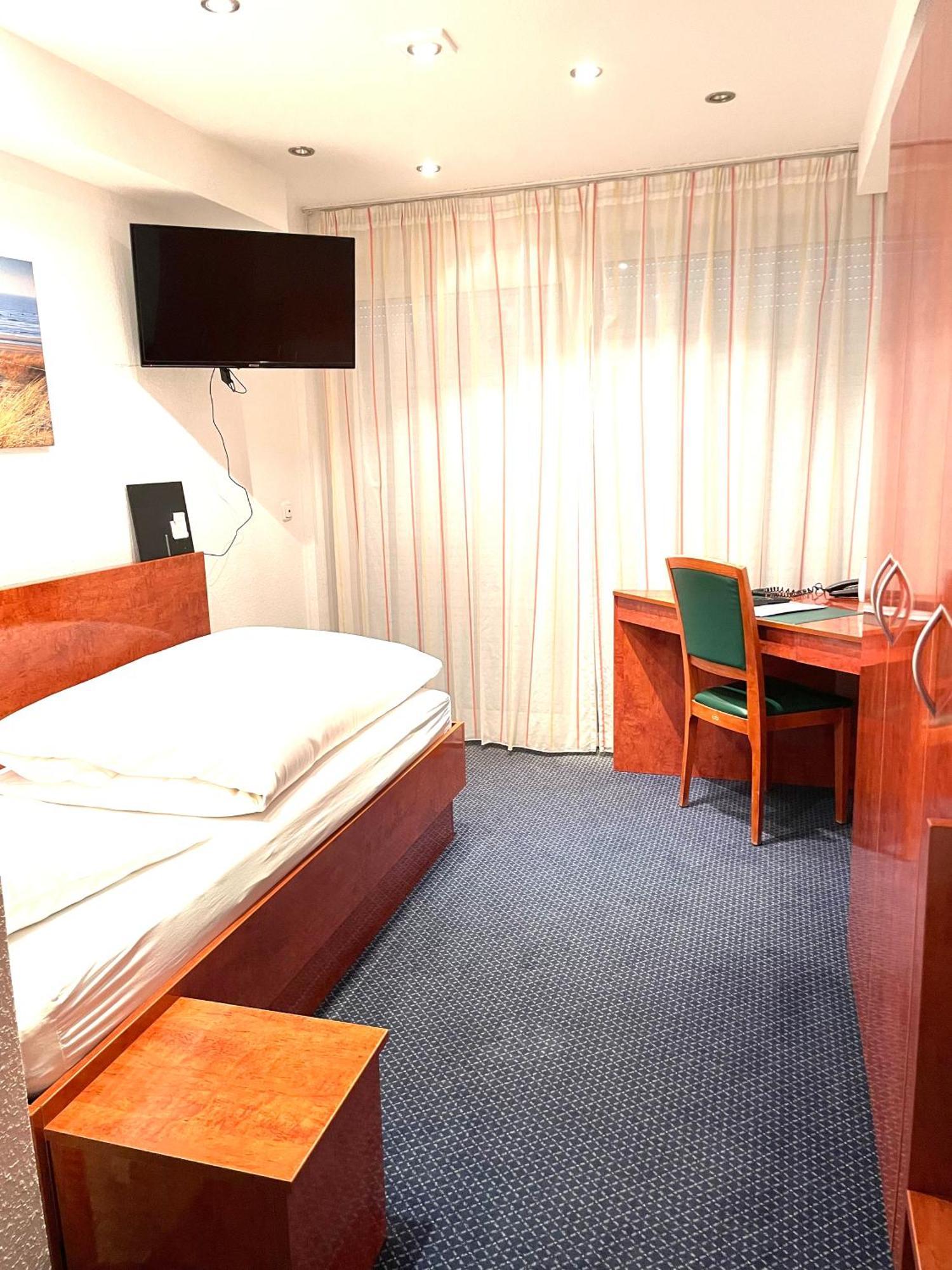 Hotel Merkenich Köln Eksteriør bilde